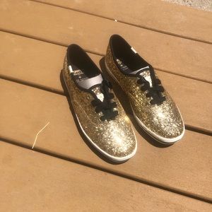 BRAND NEW - Kate Spade Keds gold glitter sneakers, Size 7